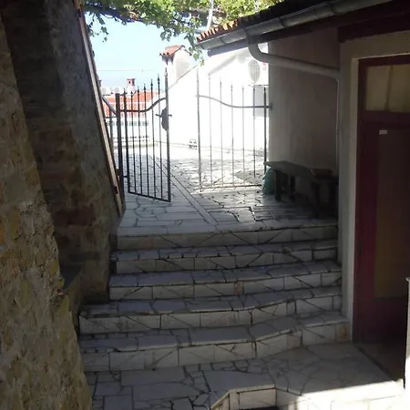 Unique Spacious With Terrace *